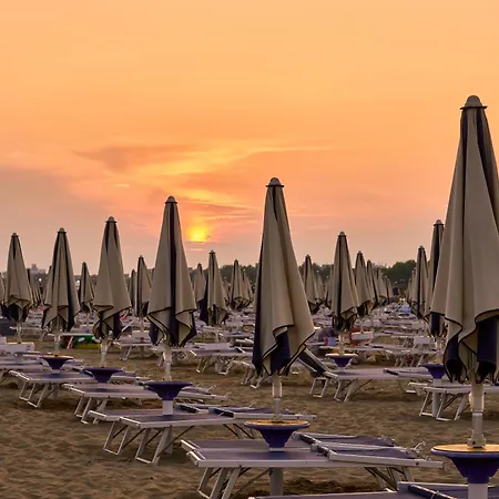 Relaxing With Garden And Pool Apartment Bibione
